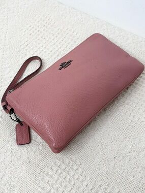 Coach Pebbled Leather Double Zip Wallet 54052  Wristlet Clutch Dusty Rose